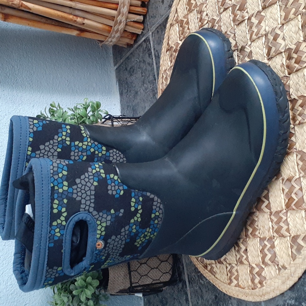 BOGS WATERPROOF BOOTS KIDS